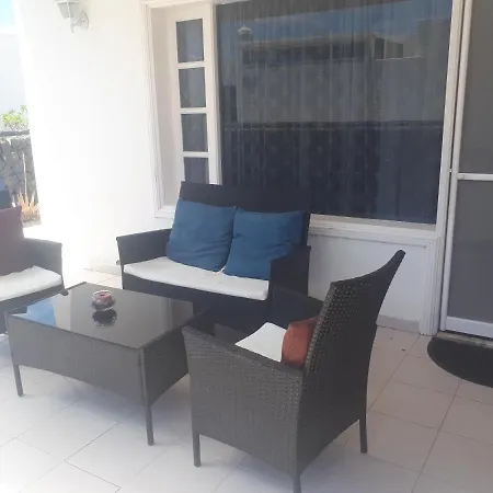 No.7 Nova , Av. Francia * Puerto del Carmen (Lanzarote)